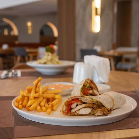 Hotel Ramada By Wyndham 4*