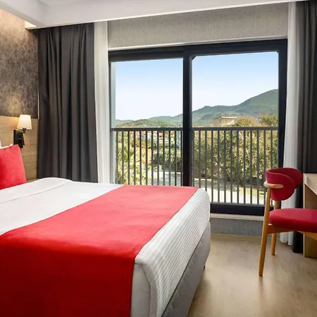 Hotel Ramada By Wyndham 4*