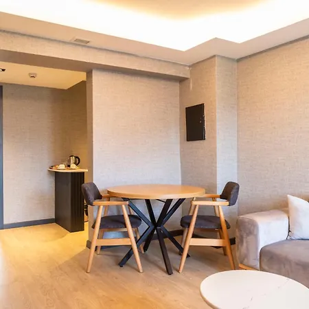 Ramada By Wyndham Hotel 4*