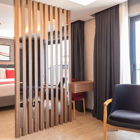 Ramada By Wyndham Hotel 4*